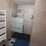 Les Marines De Moriani Pieds Dans L'eau Duplex Avec Terrasses Vue Mer, 4-8 Pers *