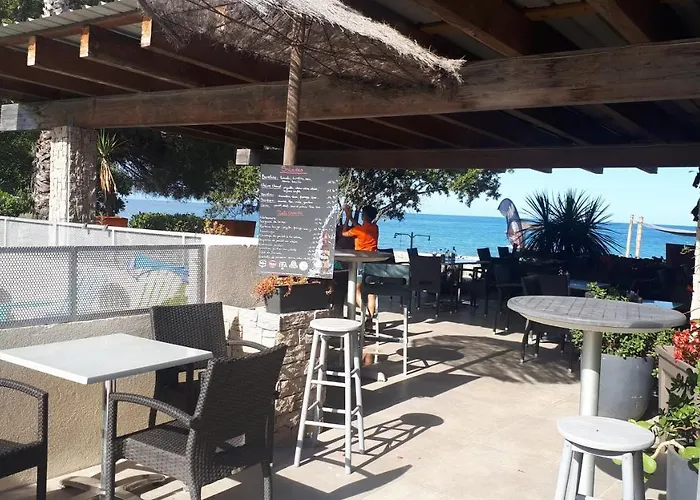 Les Marines De Moriani Pieds Dans L'eau Duplex Avec Terrasses Vue Mer, 4-8 Pers *