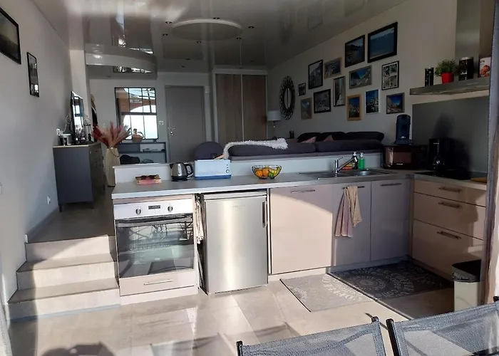 Les Marines De Moriani Pieds Dans L'eau Duplex Avec Terrasses Vue Mer, 4-8 Pers